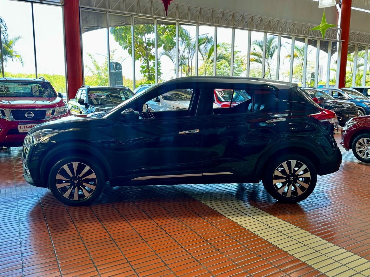 NISSAN KICKS