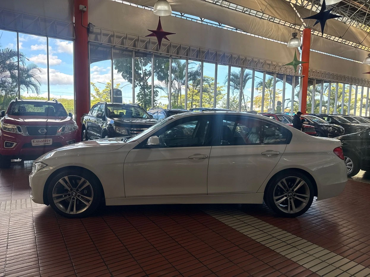 BMW 328I
