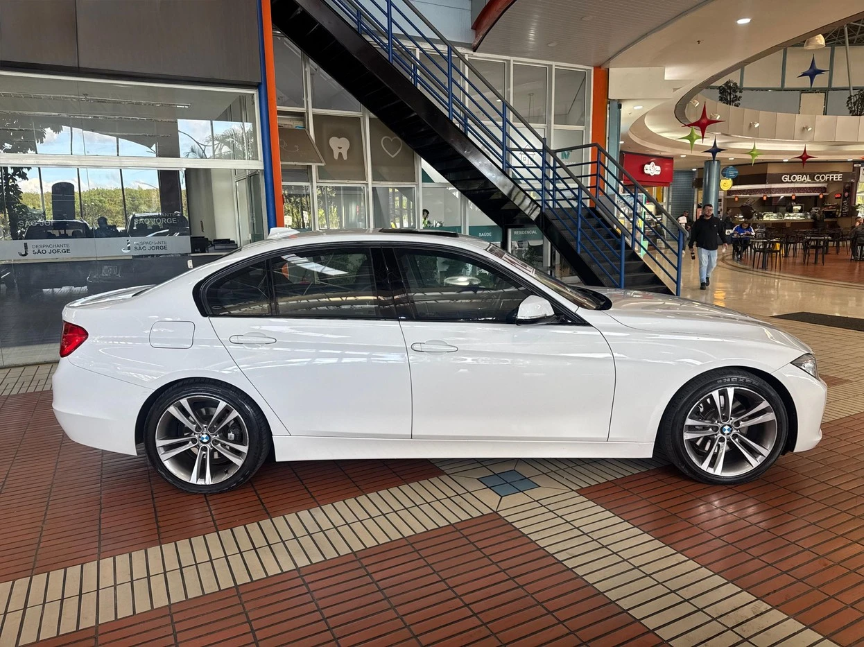 BMW 328I