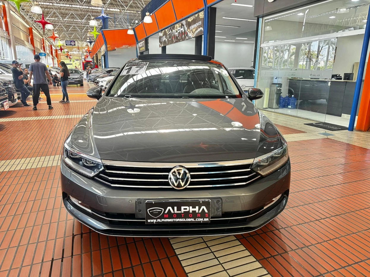 VOLKSWAGEN PASSAT