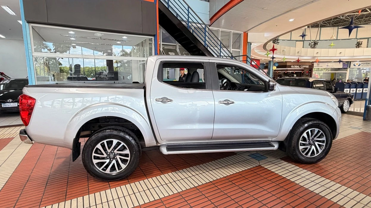 NISSAN FRONTIER