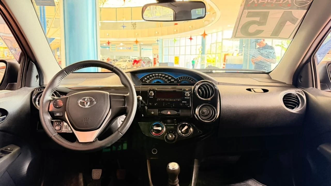 TOYOTA ETIOS
