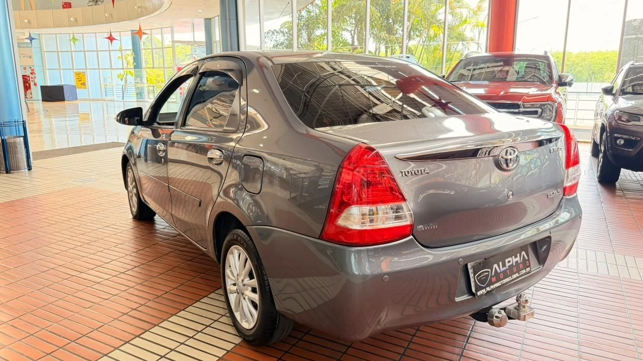 TOYOTA ETIOS