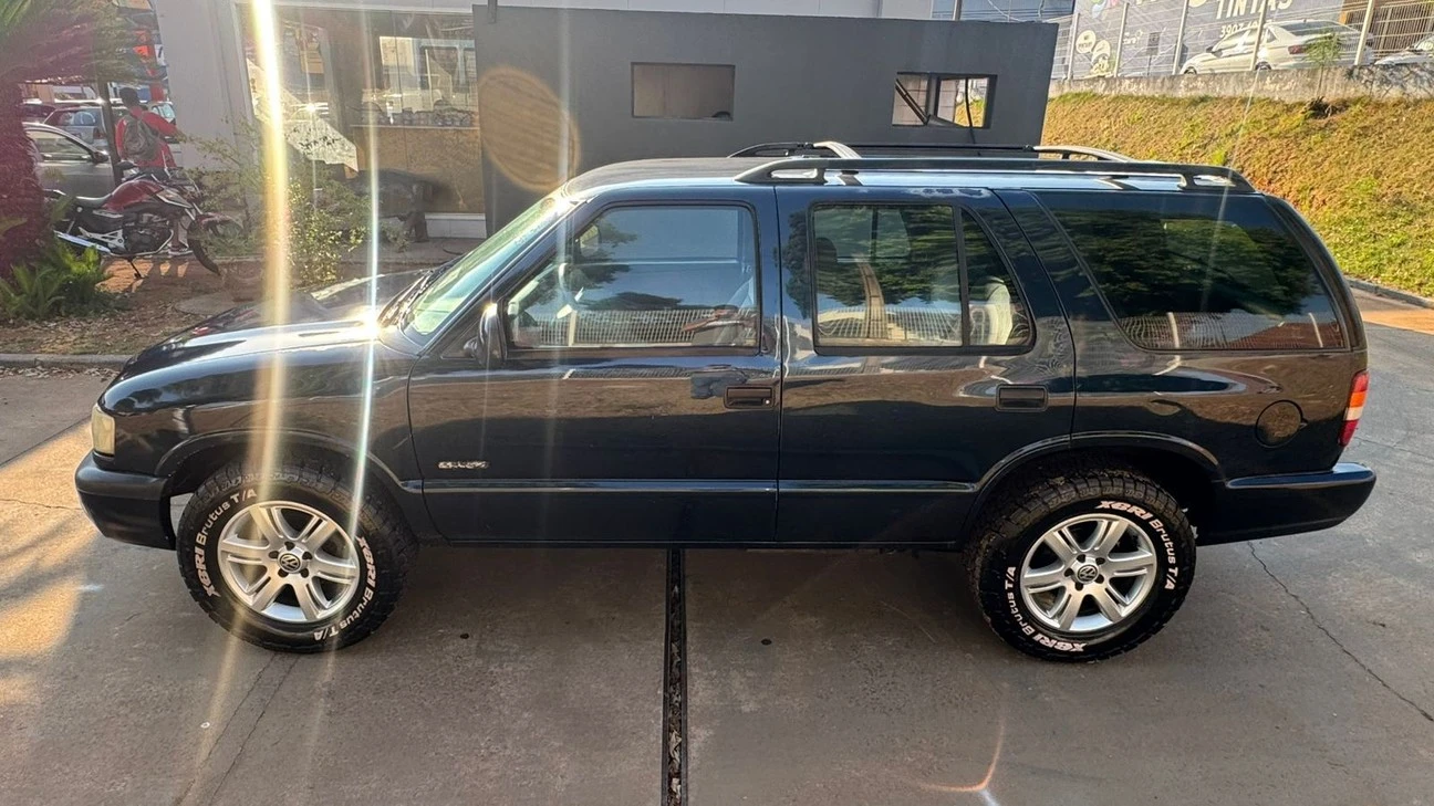 CHEVROLET BLAZER