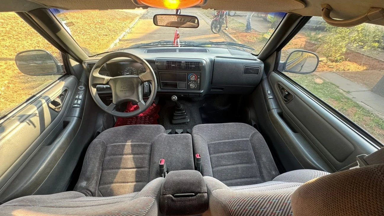 CHEVROLET BLAZER