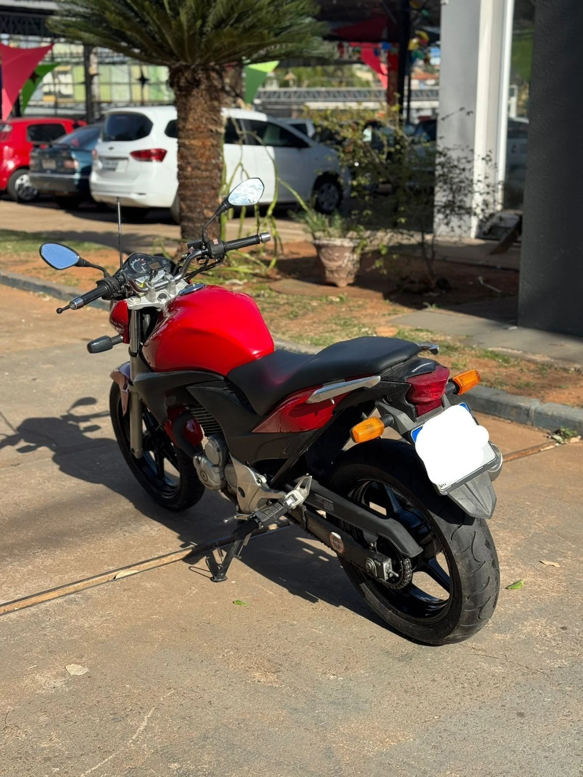 HONDA CB 300R
