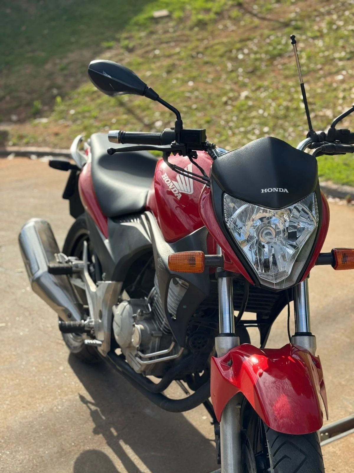 HONDA CB 300R