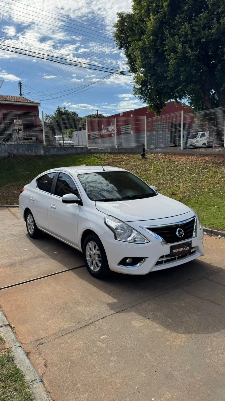 NISSAN VERSA