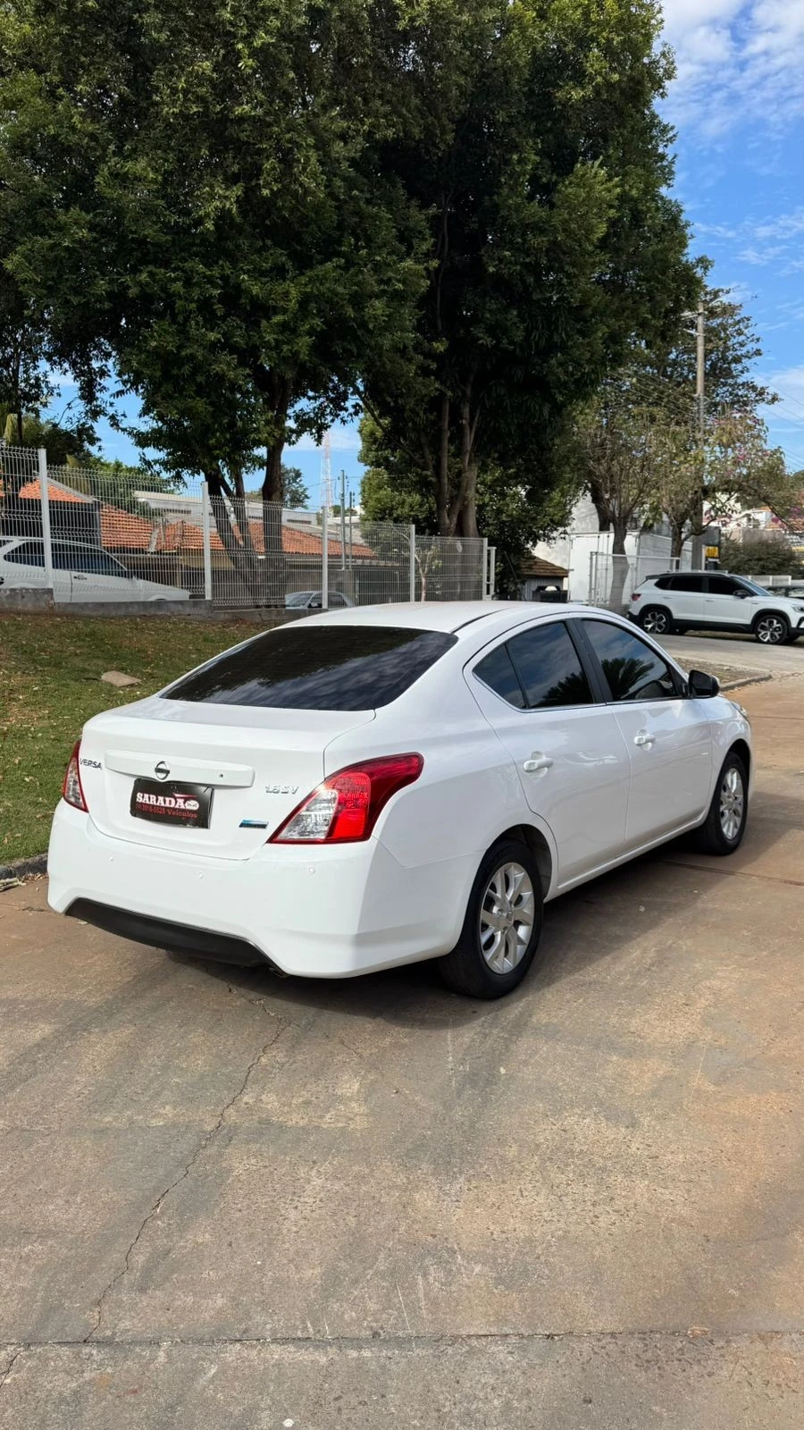 NISSAN VERSA