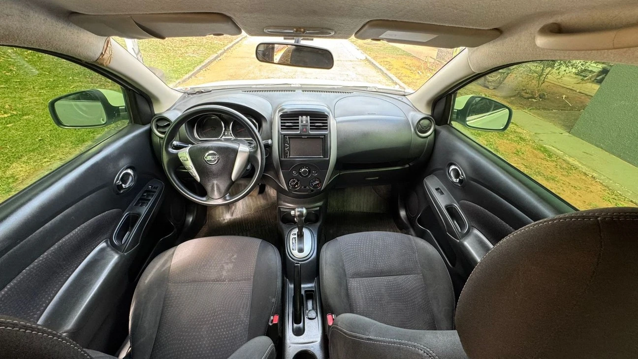 NISSAN VERSA