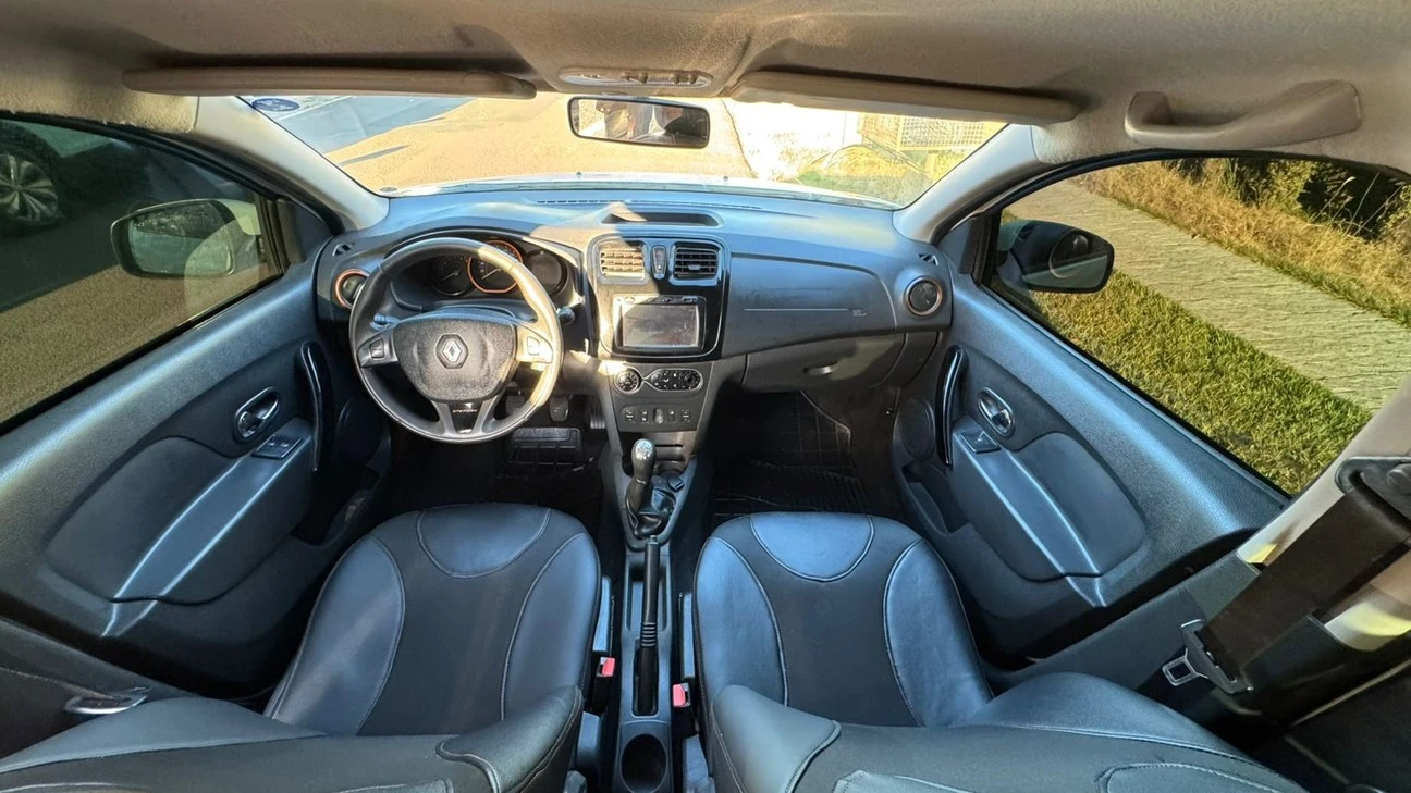 RENAULT SANDERO