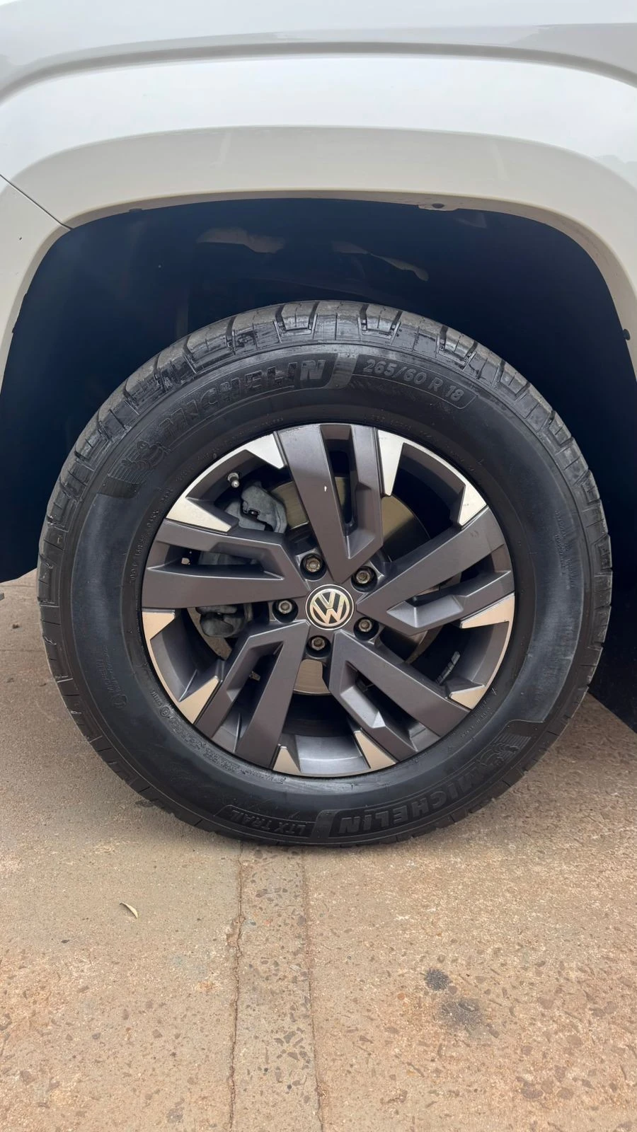 VOLKSWAGEN AMAROK