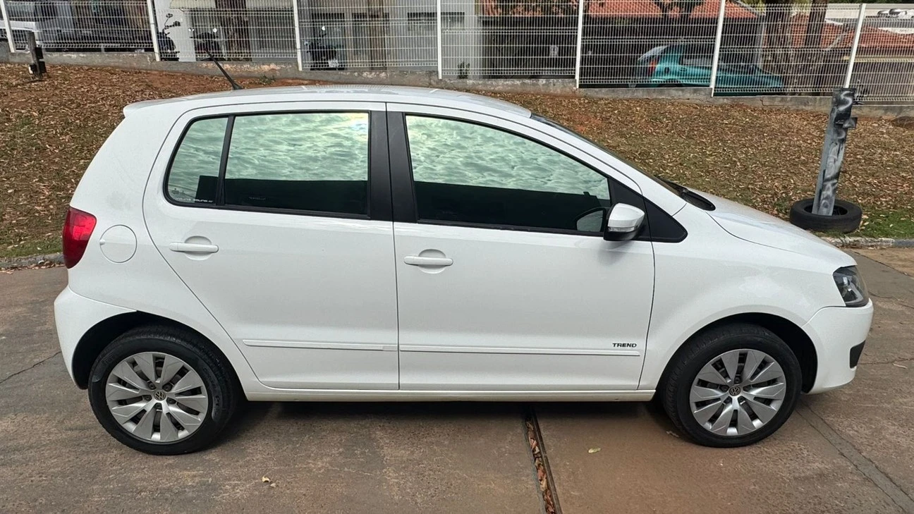 VOLKSWAGEN FOX