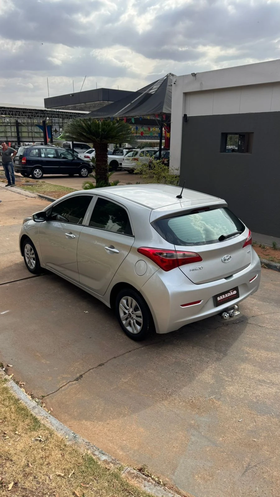HYUNDAI HB20