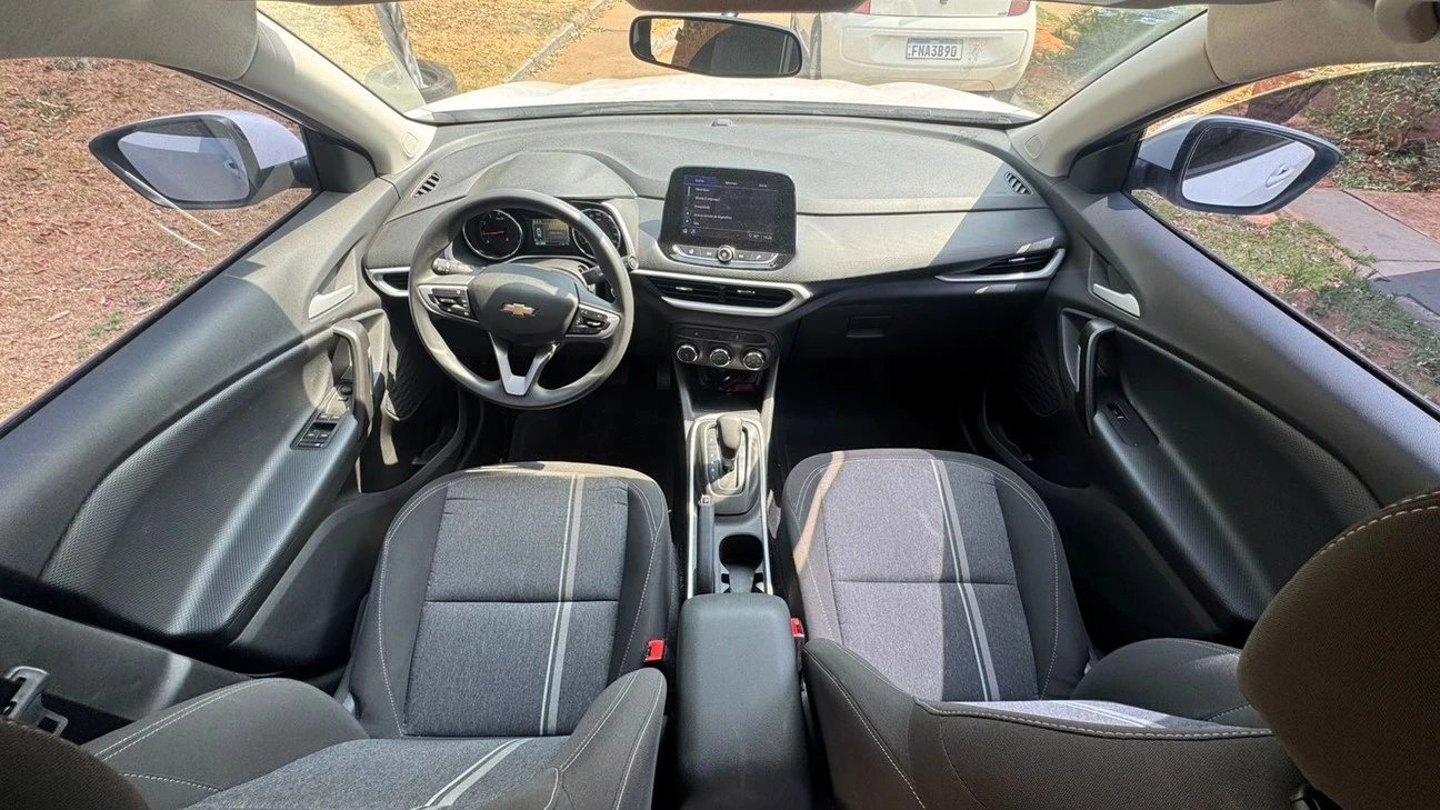 CHEVROLET TRACKER