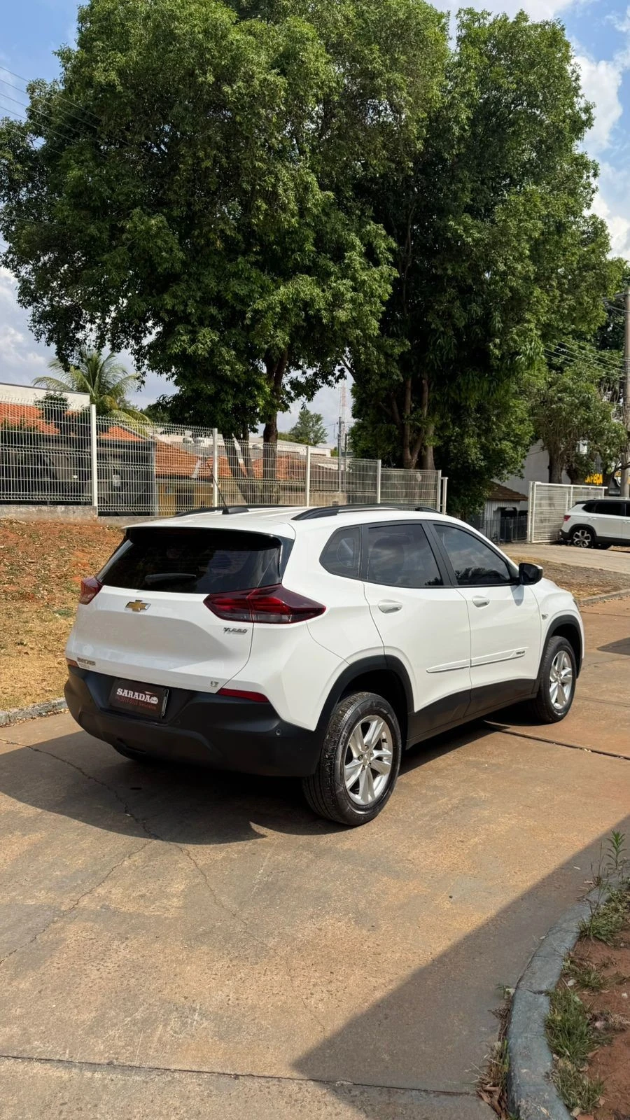 CHEVROLET TRACKER