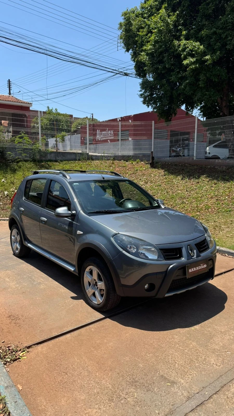 RENAULT SANDERO