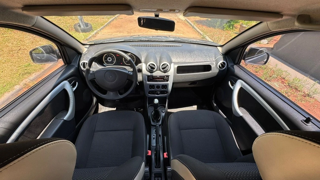 RENAULT SANDERO
