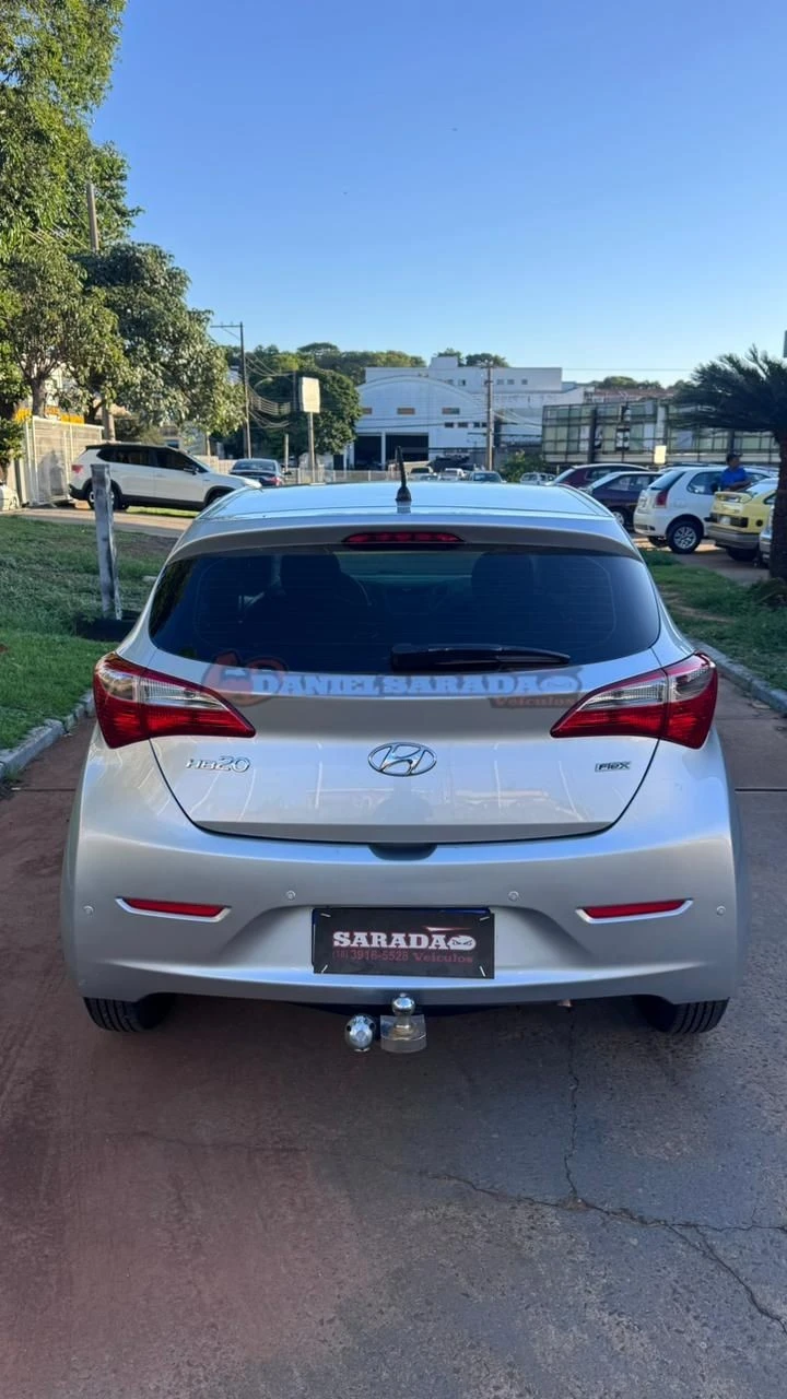 HYUNDAI HB20