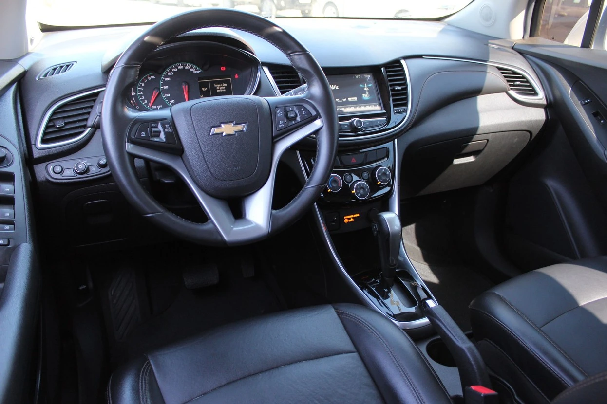 CHEVROLET TRACKER
