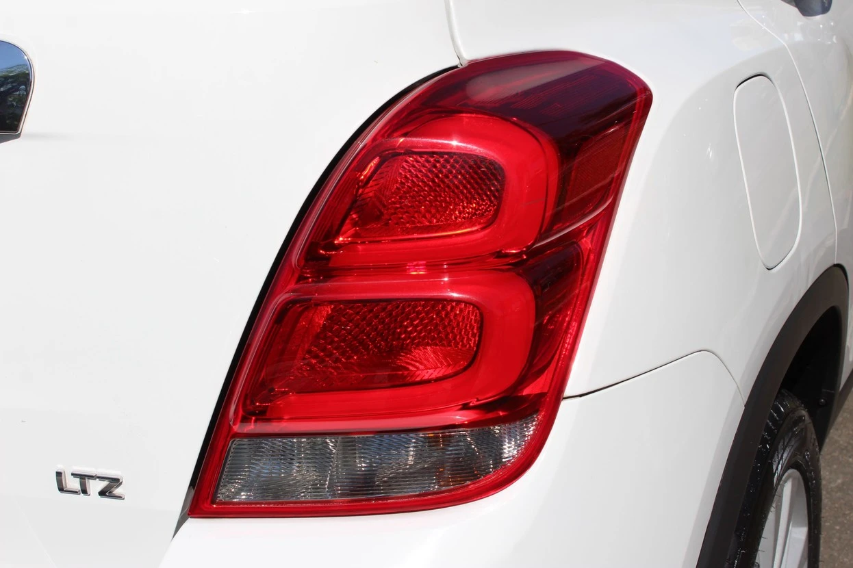 CHEVROLET TRACKER