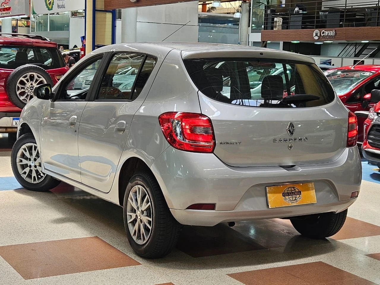 RENAULT SANDERO