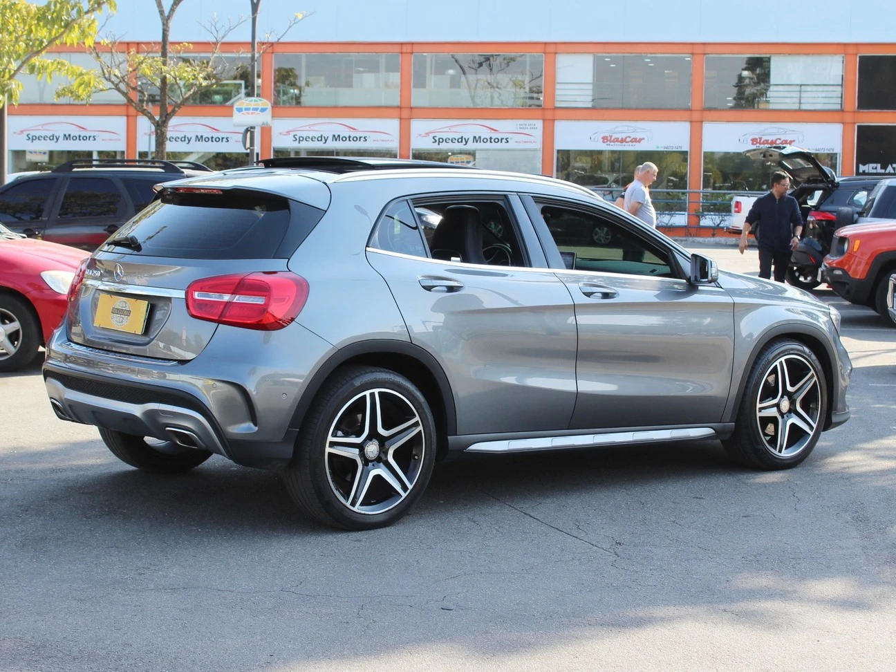 MERCEDES-BENZ GLA 250
