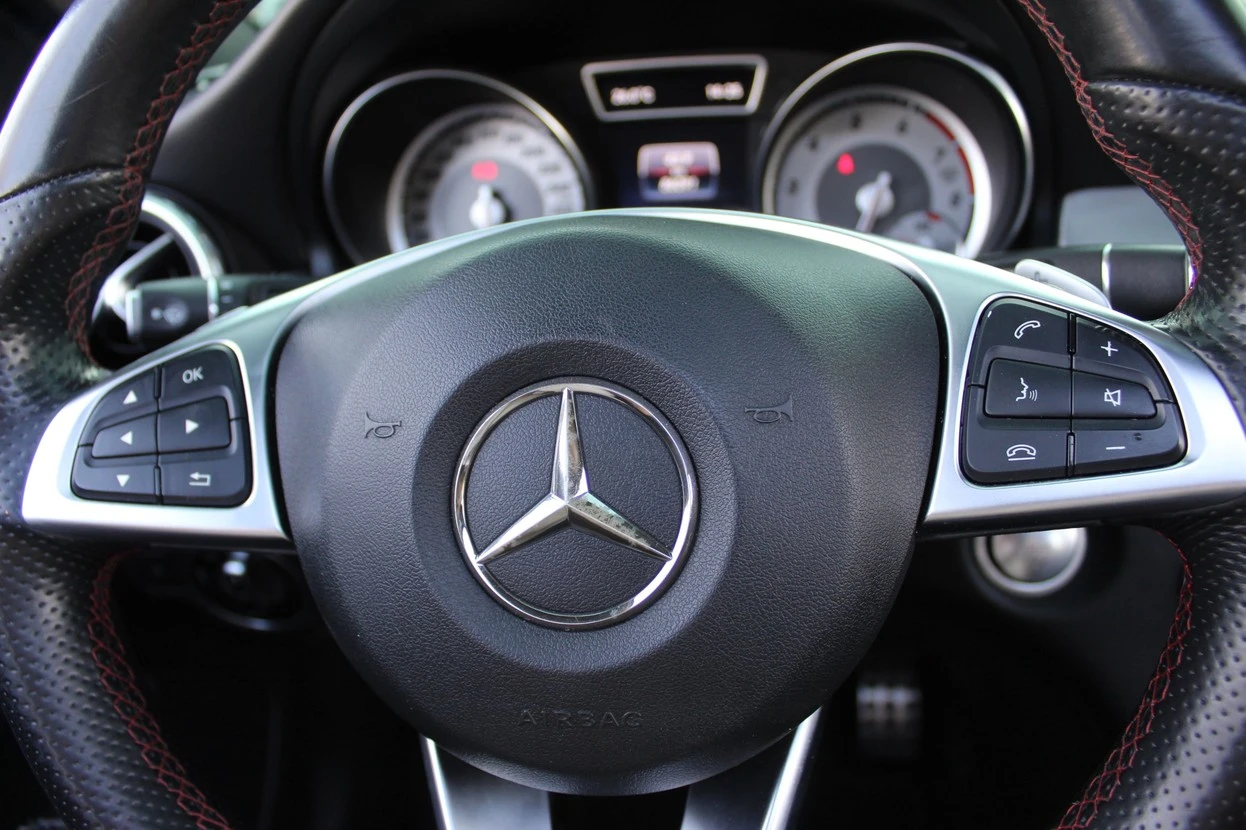 MERCEDES-BENZ GLA 250