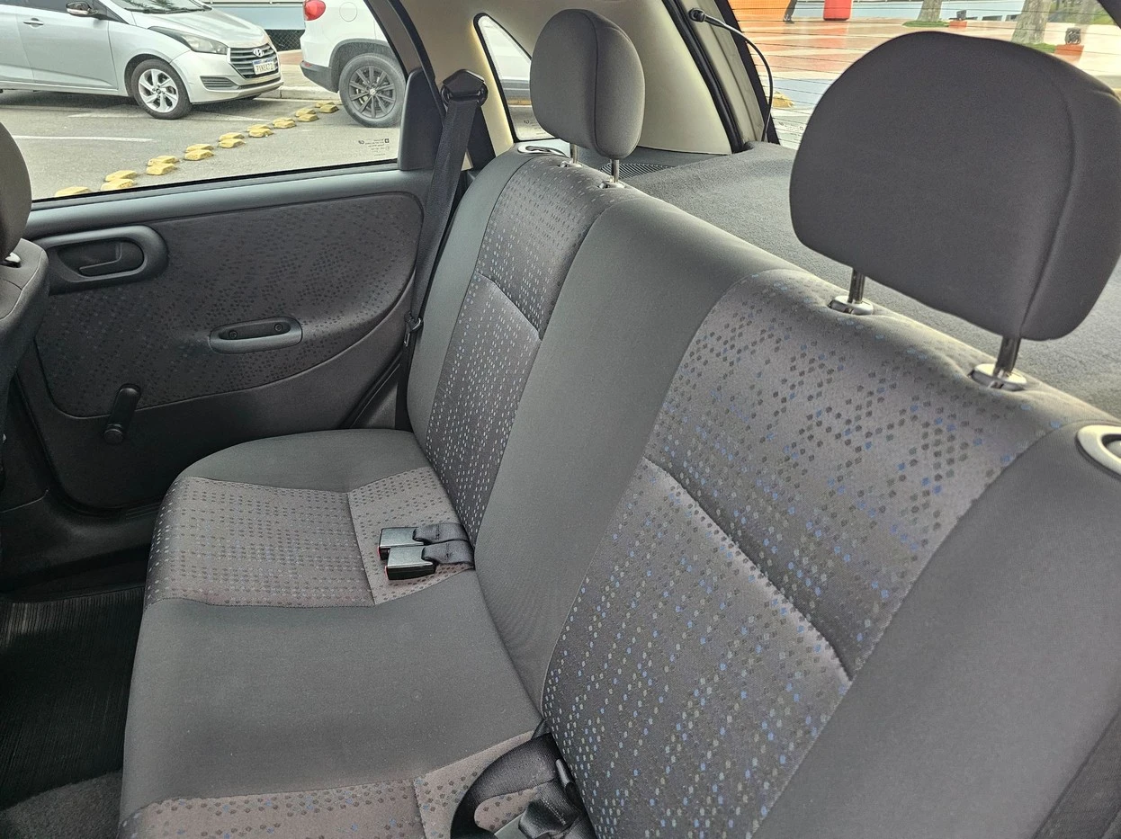 CHEVROLET CORSA