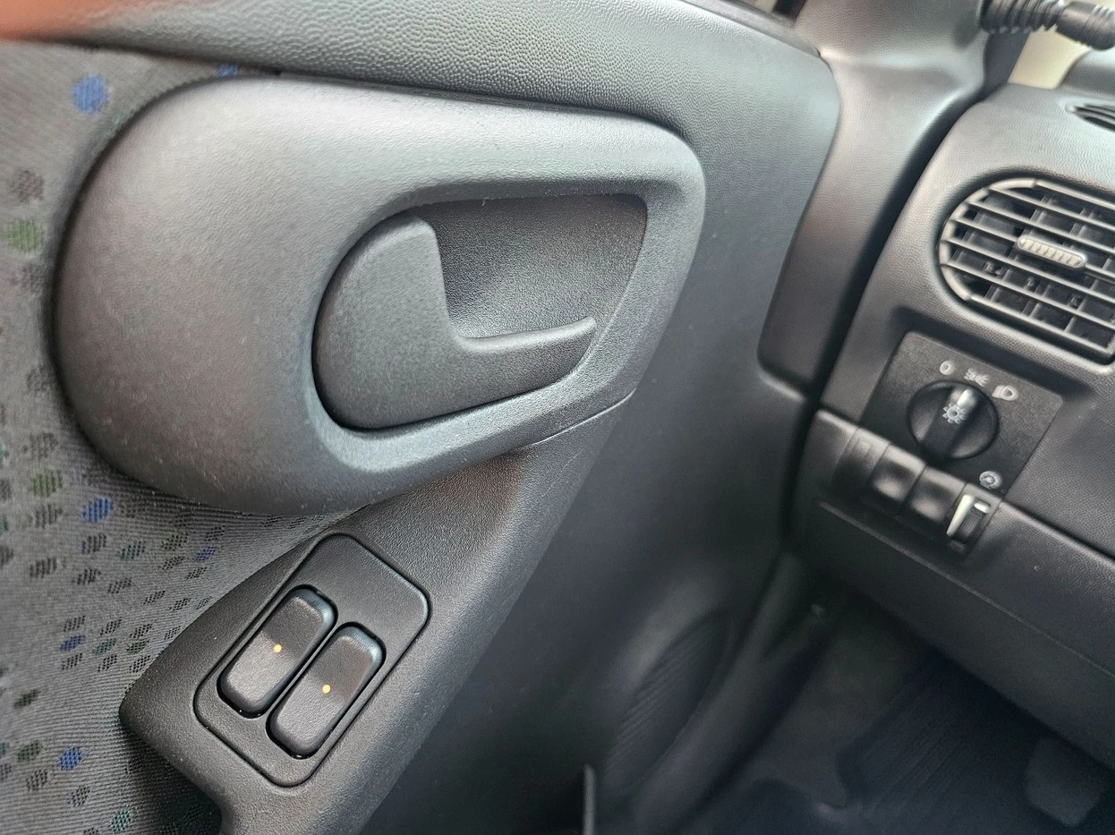 CHEVROLET CORSA