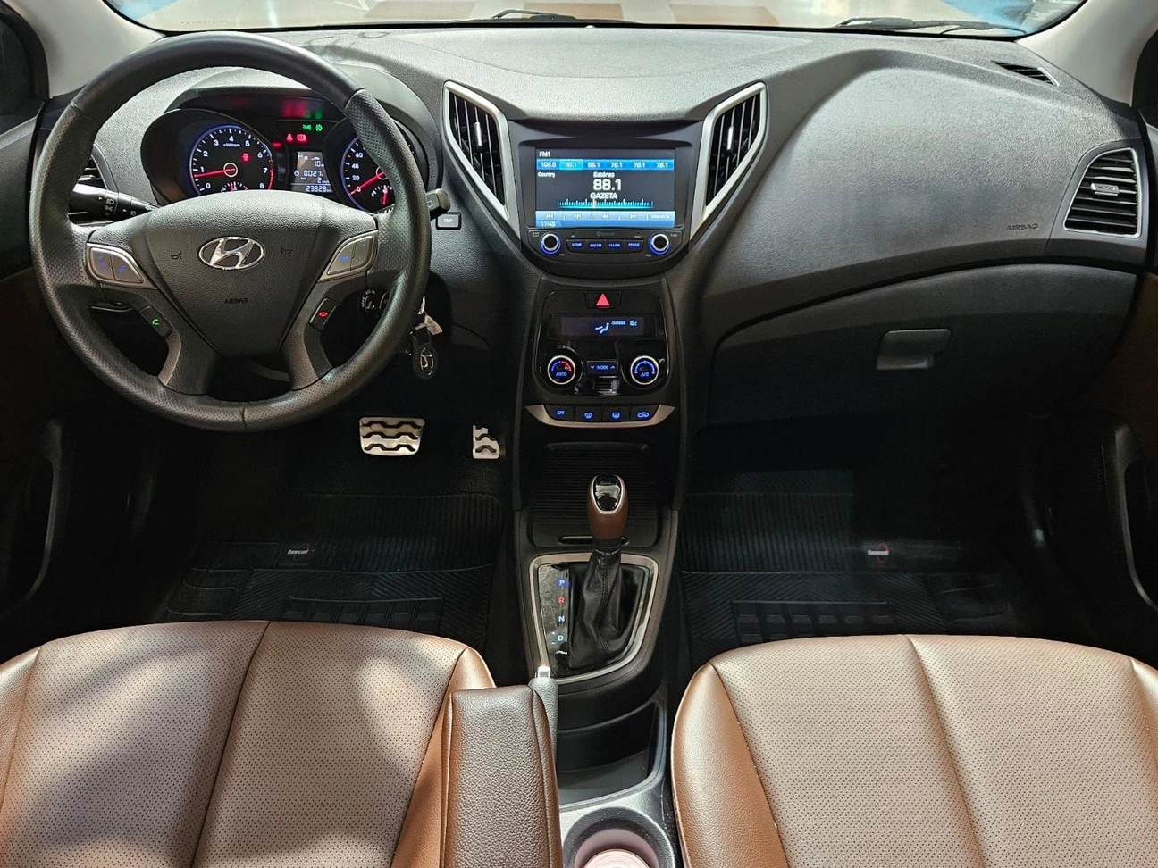HYUNDAI HB20X