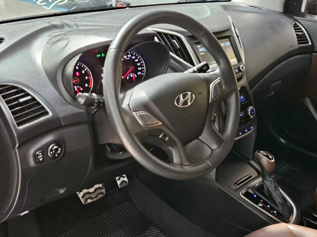 HYUNDAI HB20X