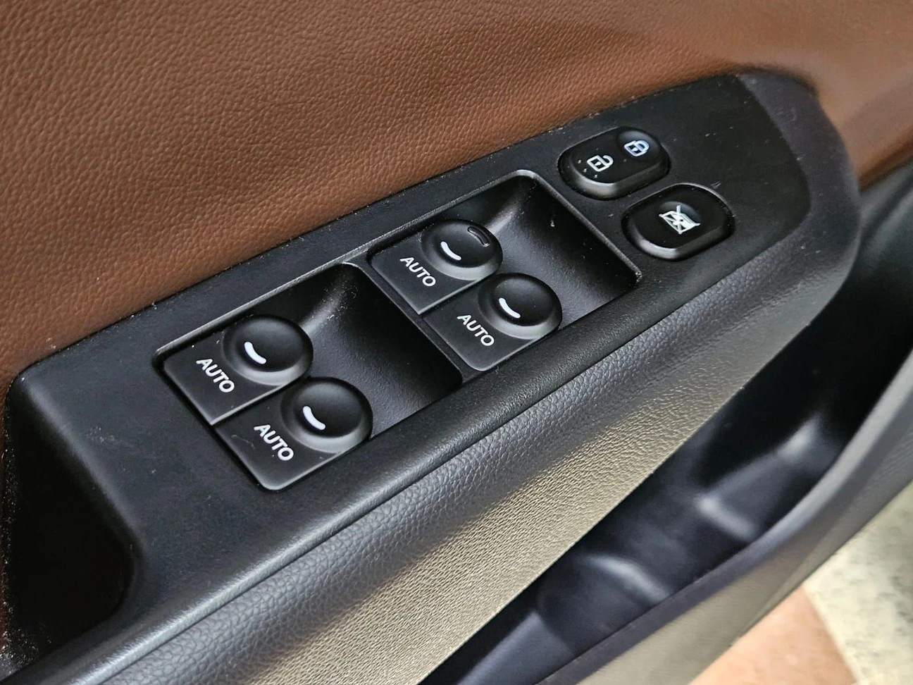 HYUNDAI HB20X