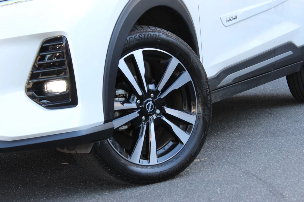 NISSAN KICKS