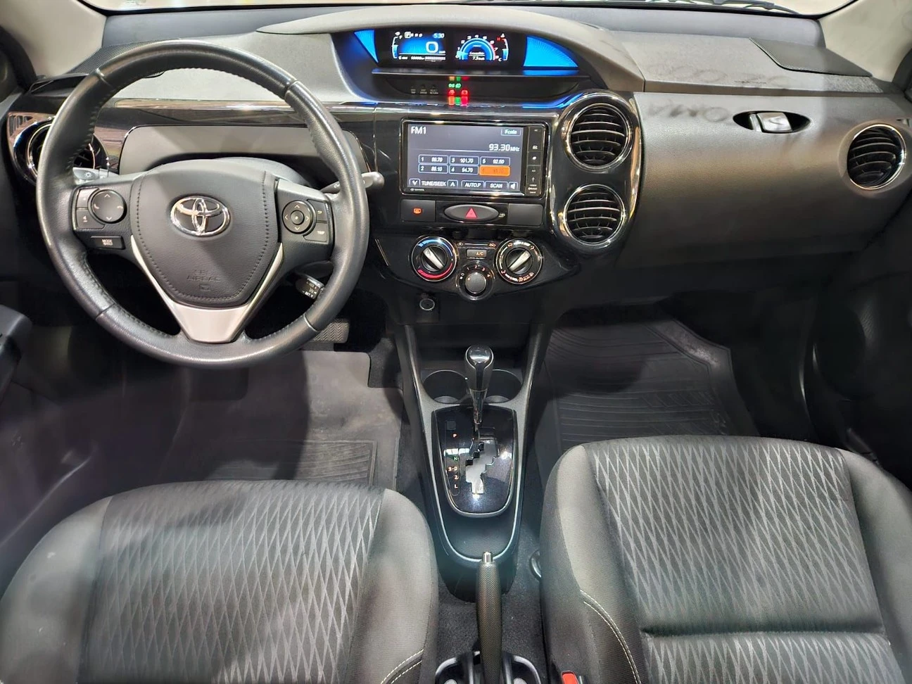 TOYOTA ETIOS