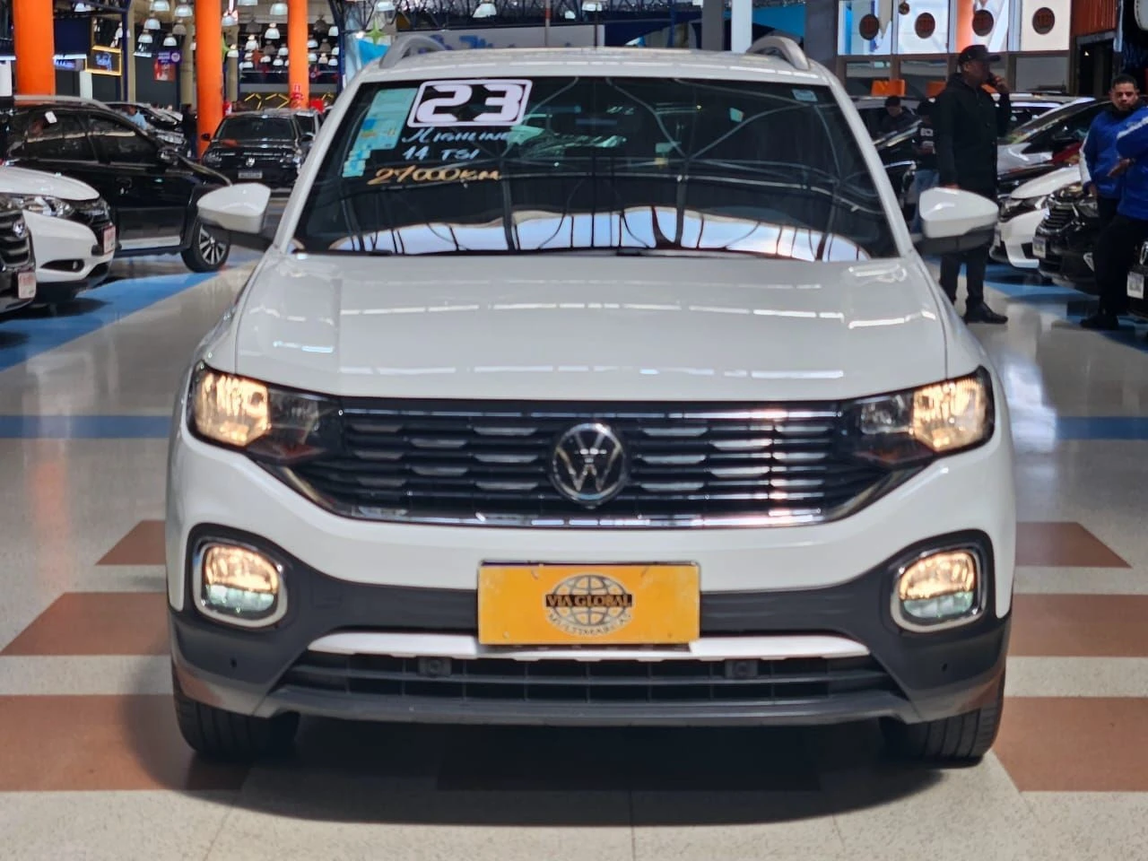VOLKSWAGEN T-CROSS