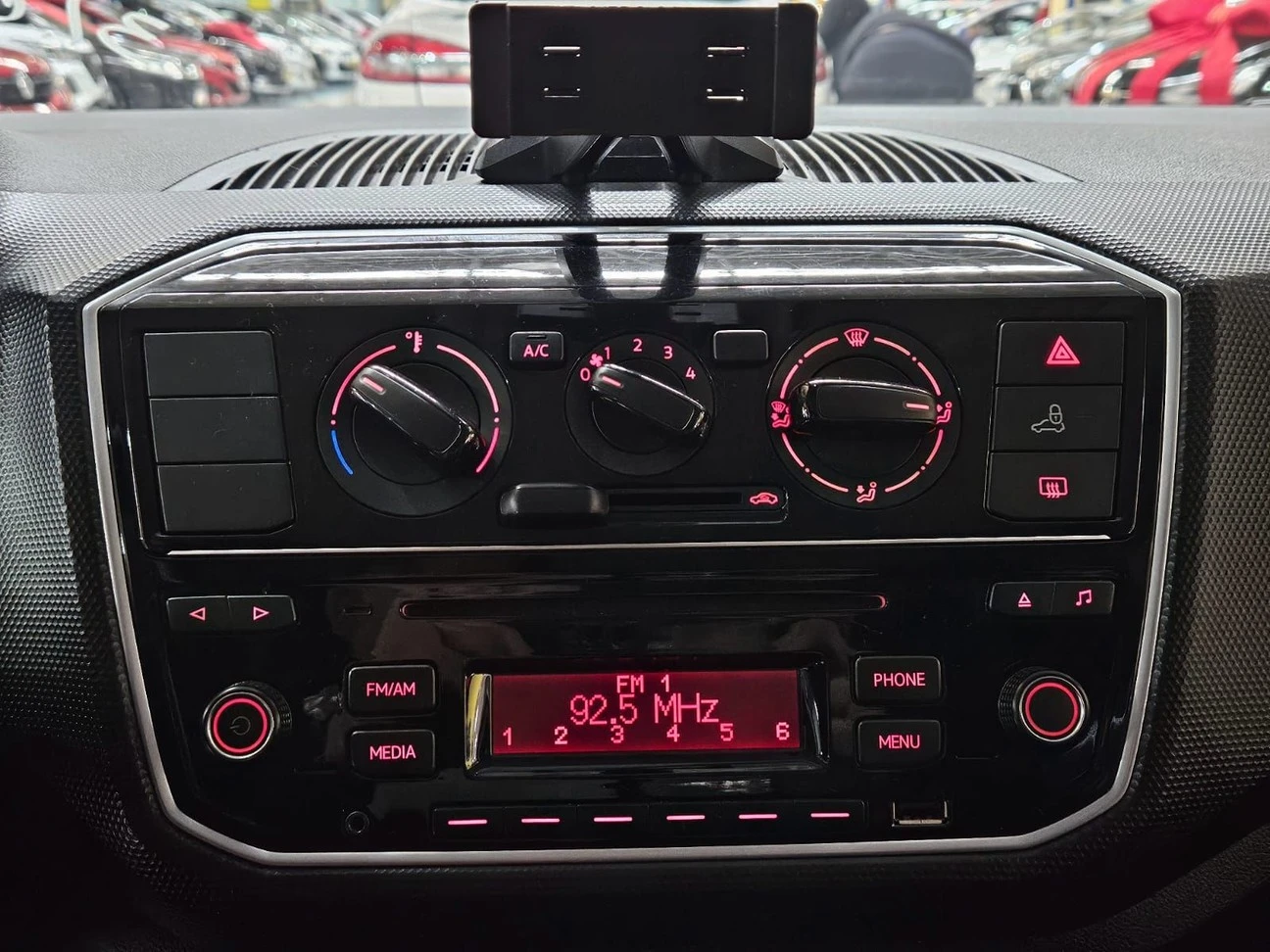VOLKSWAGEN UP