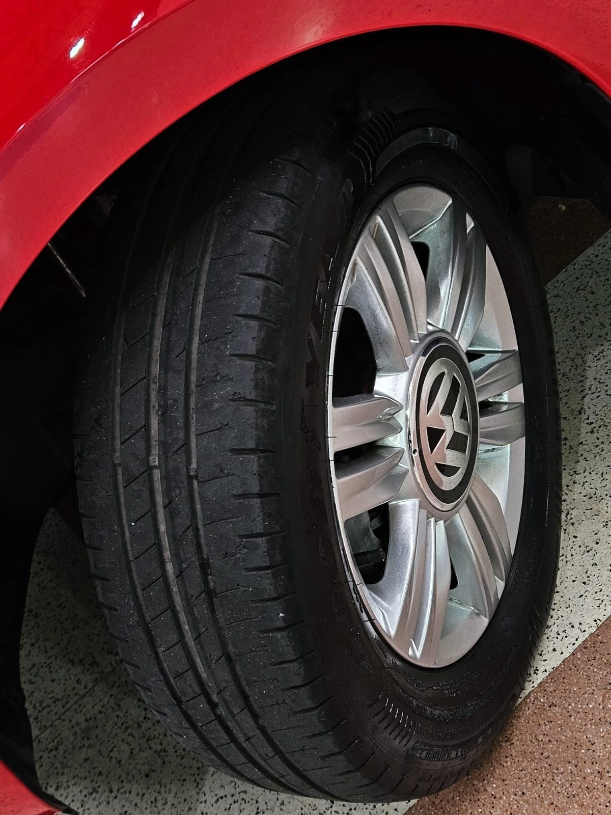 VOLKSWAGEN UP