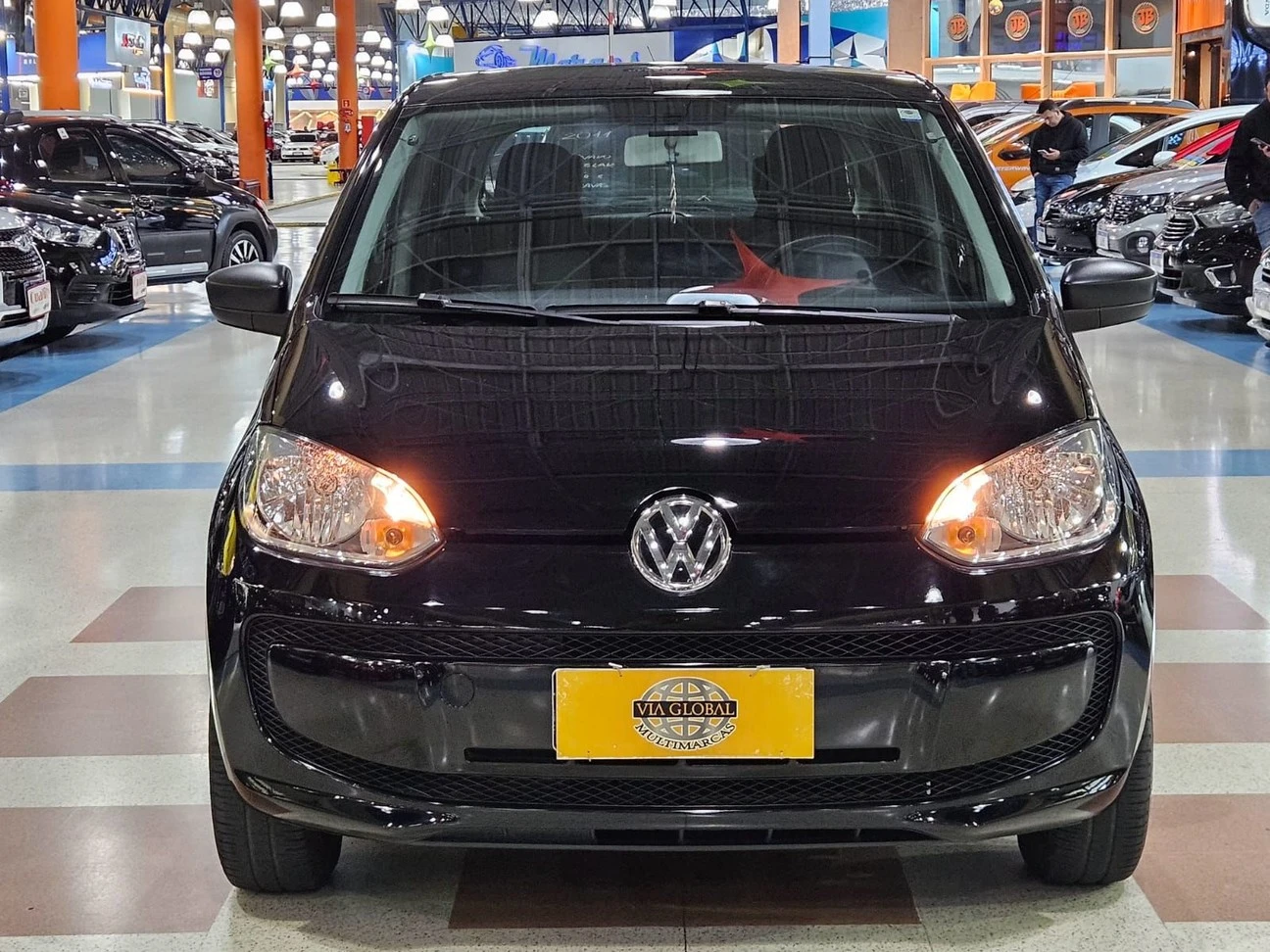 VOLKSWAGEN UP