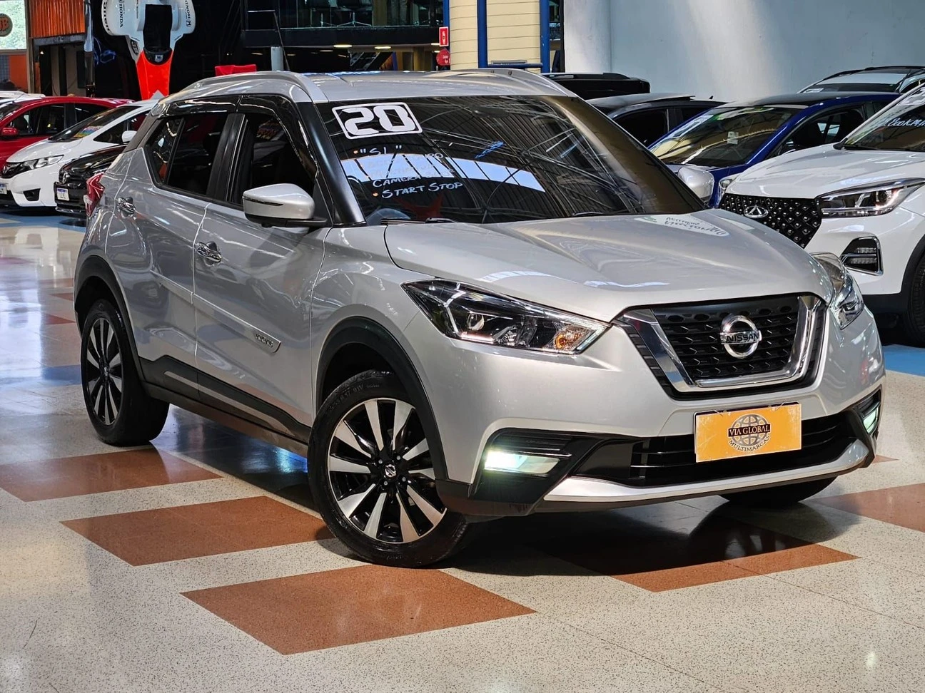 NISSAN KICKS