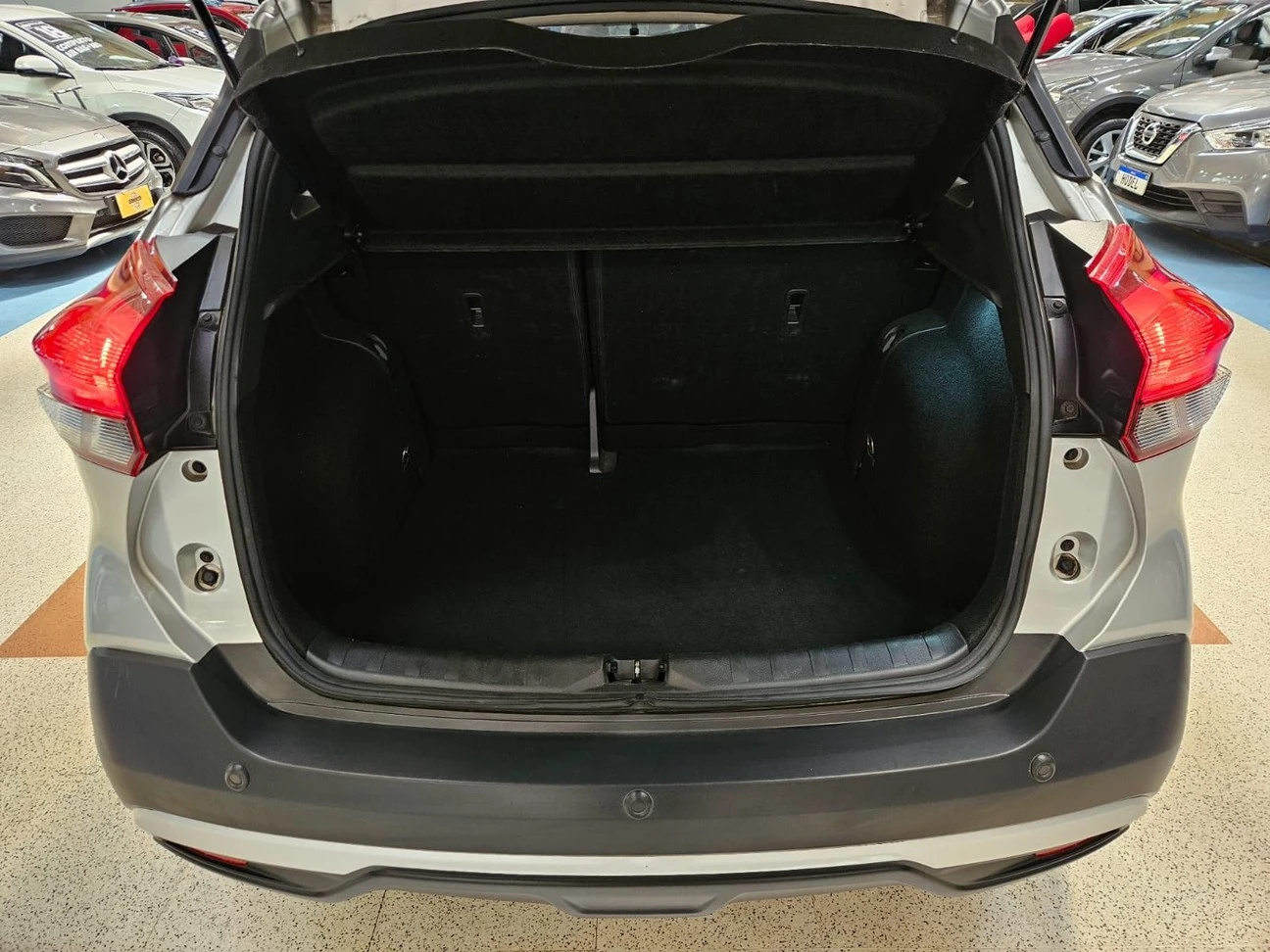 NISSAN KICKS