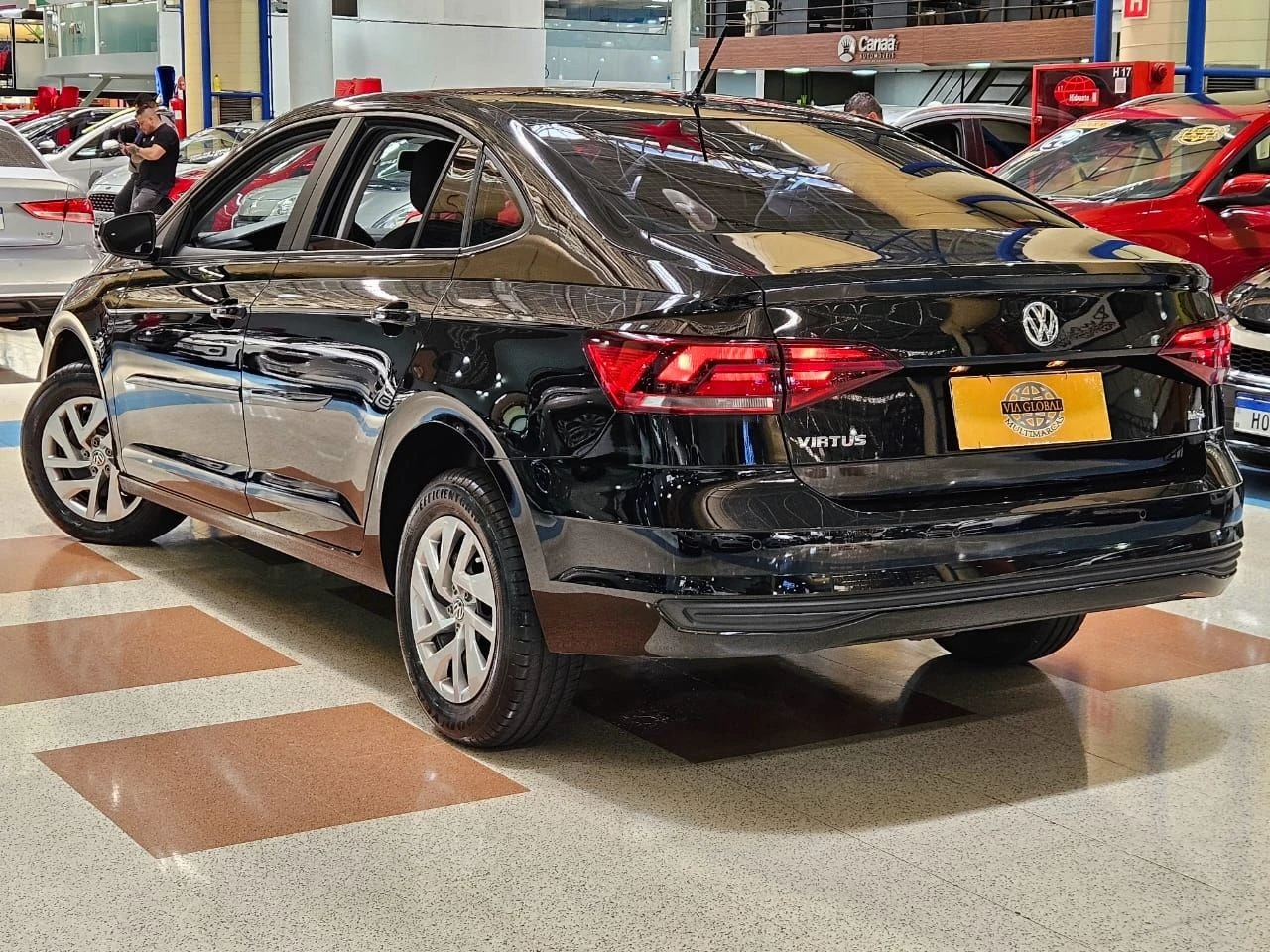 VOLKSWAGEN VIRTUS