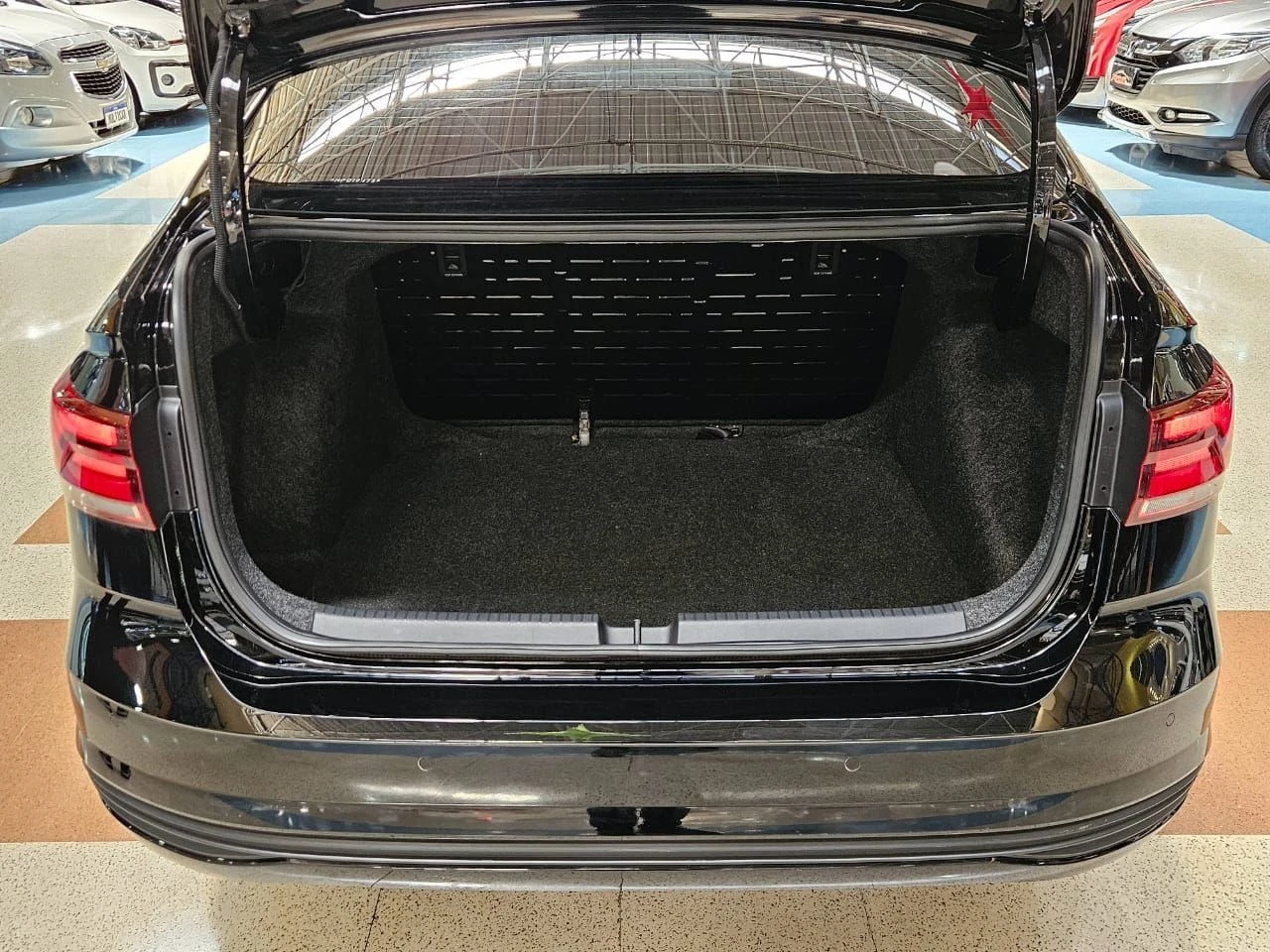 VOLKSWAGEN VIRTUS