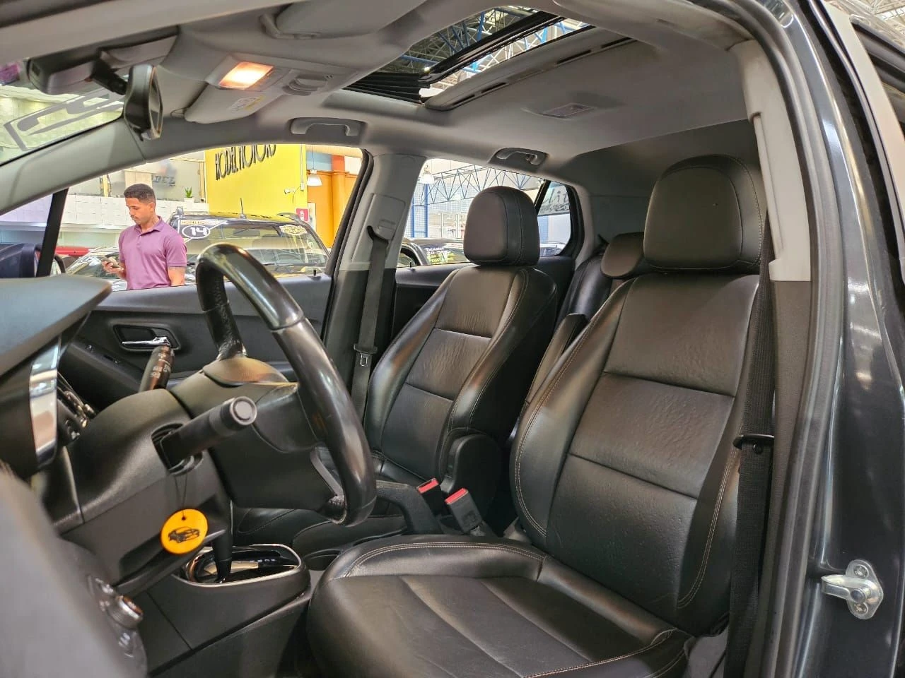 CHEVROLET TRACKER