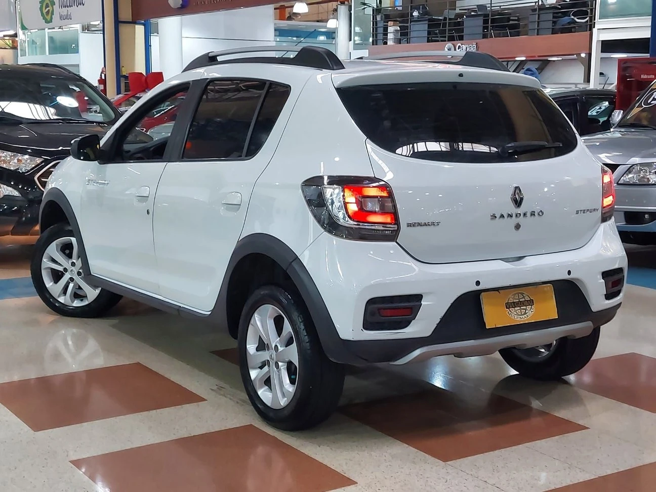 RENAULT SANDERO