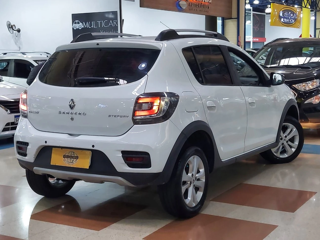 RENAULT SANDERO