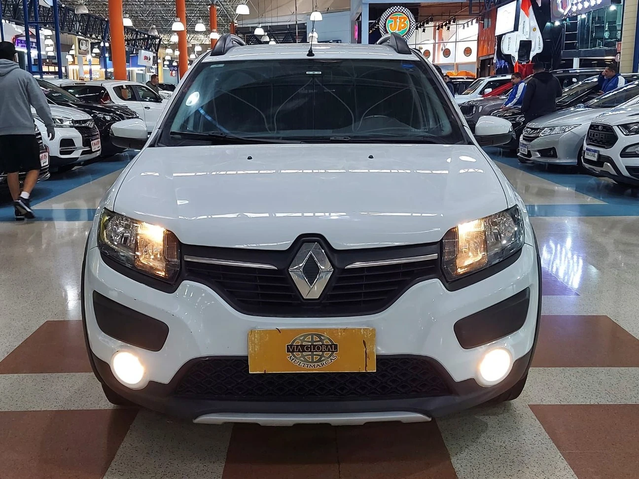 RENAULT SANDERO