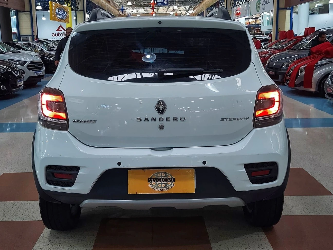 RENAULT SANDERO