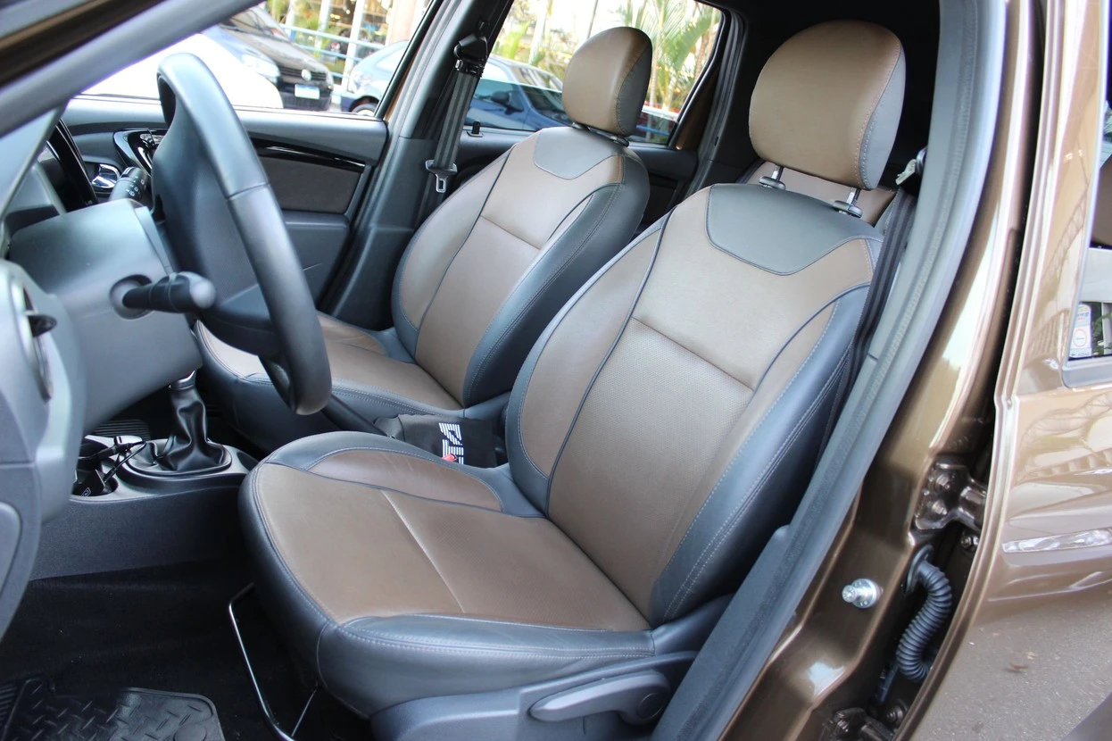RENAULT DUSTER