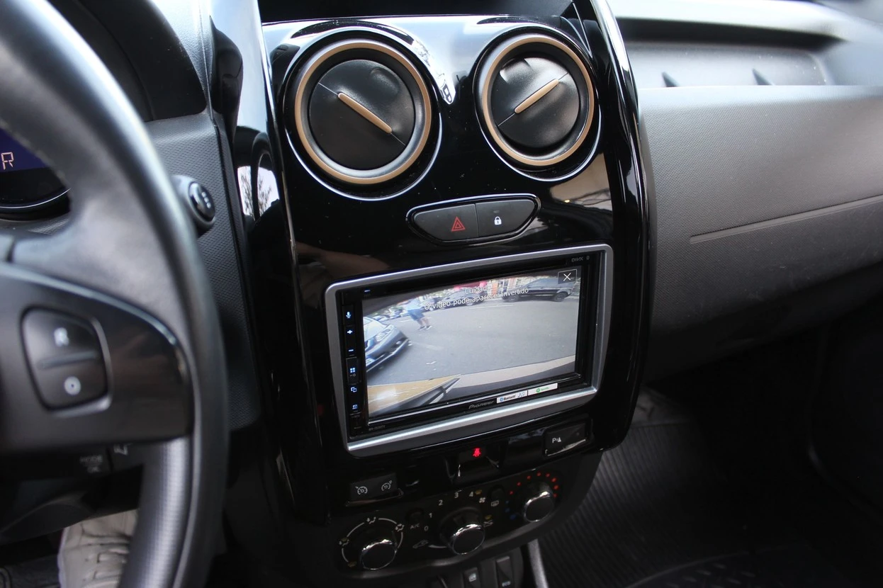 RENAULT DUSTER